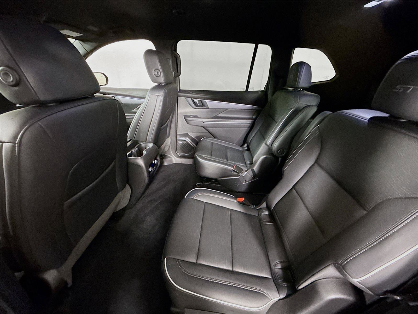 Used 2025 Buick Enclave Sport Touring AWD/4WD image 23
