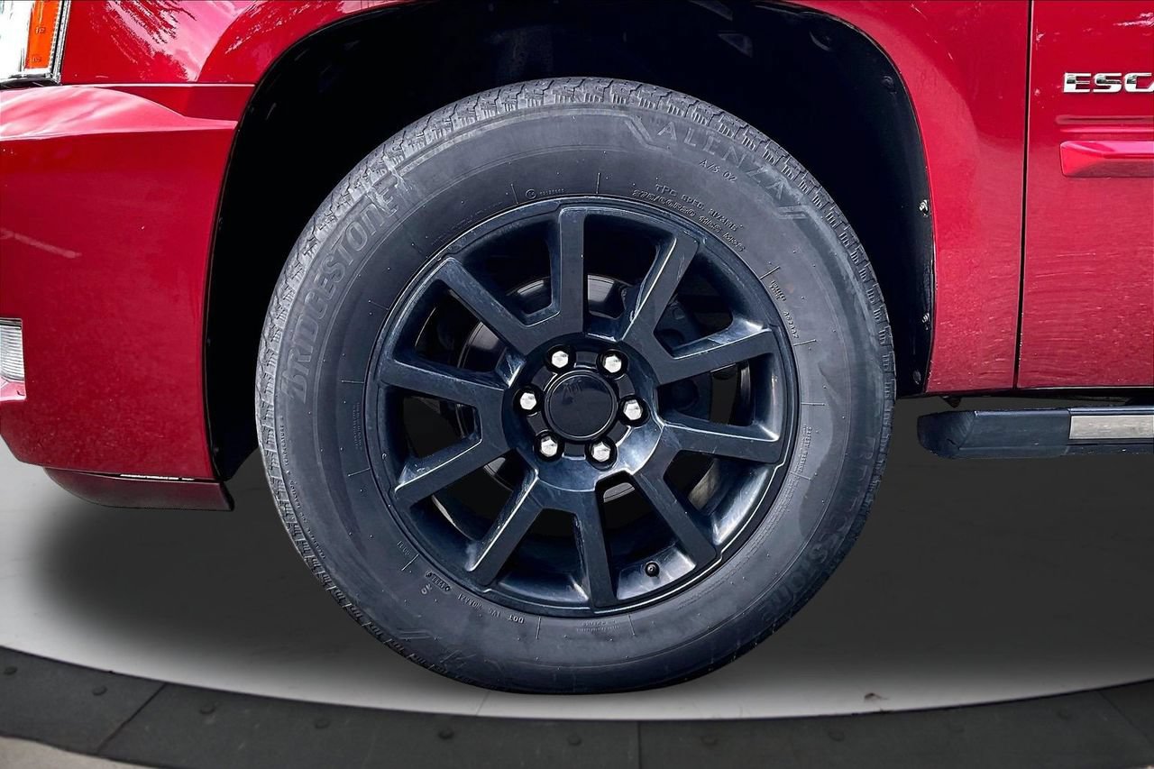 Used 2014 Cadillac Escalade Premium AWD/4WD image 34