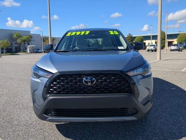 Certified 2025 Toyota Corolla Cross L FWD image 9