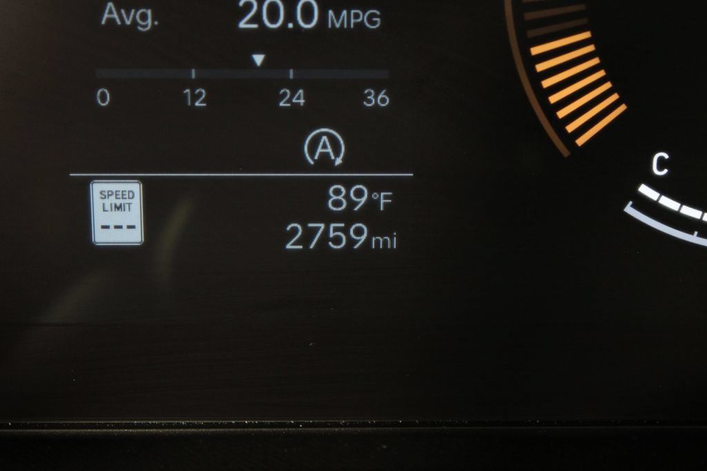 Certified 2026 Hyundai Santa Fe SEL FWD image 30