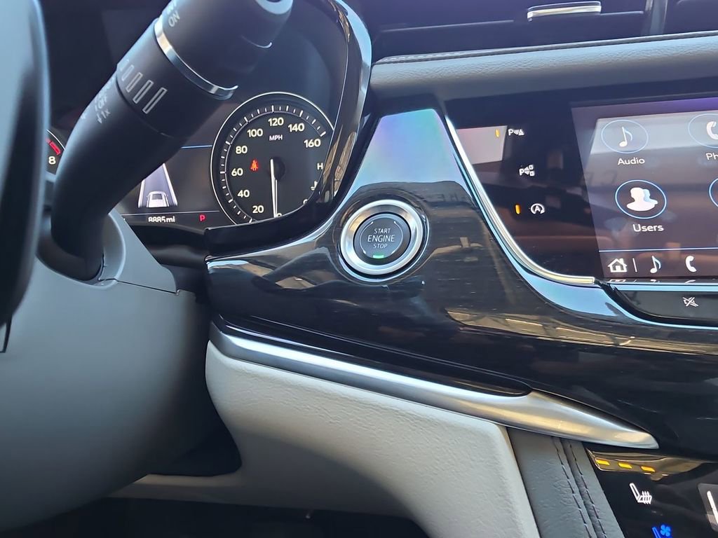 Certified 2025 Cadillac XT6 Premium Luxury w/ Technology Package FWD image 17