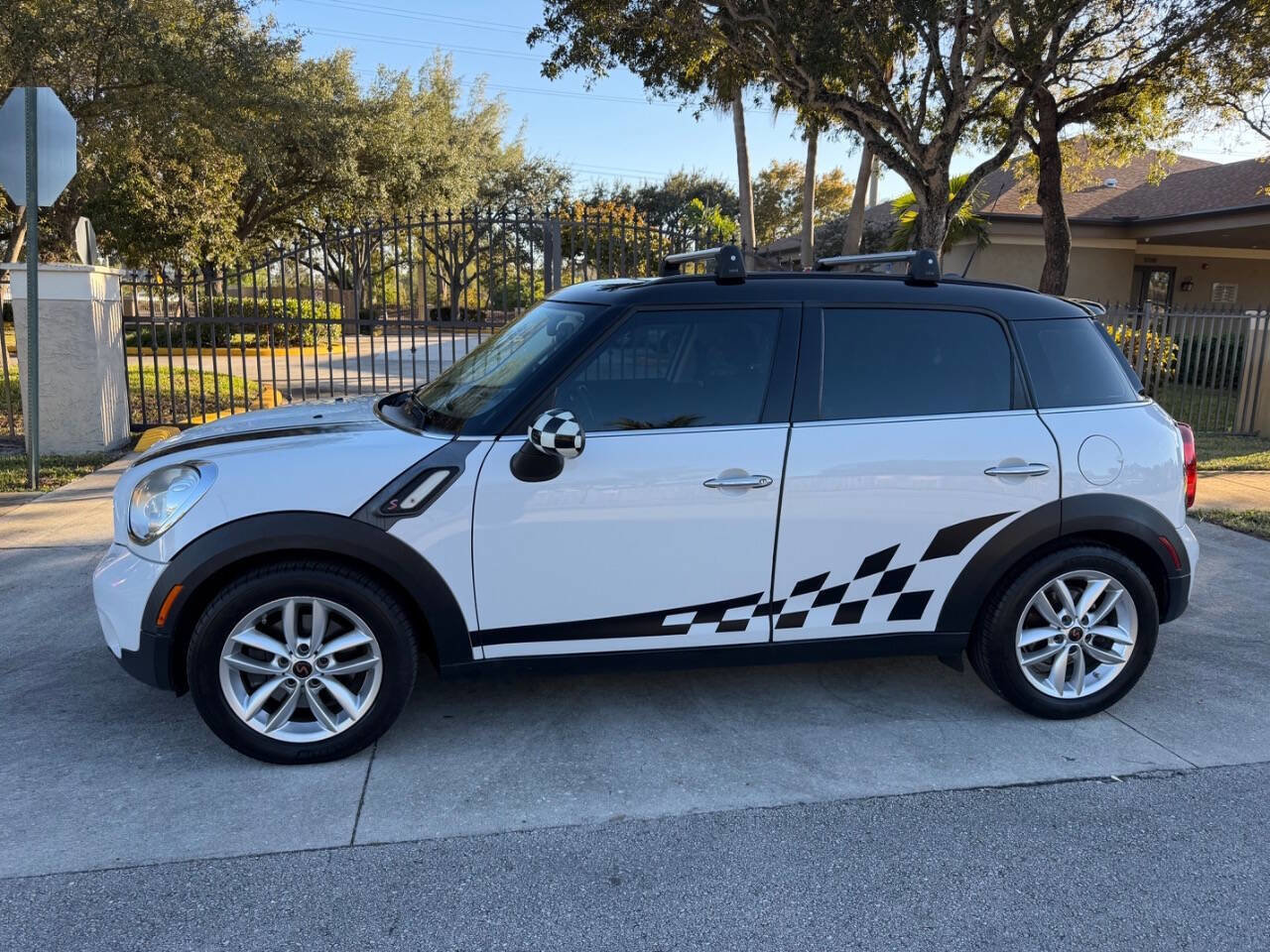 Used 2014 MINI Cooper Countryman S image 3