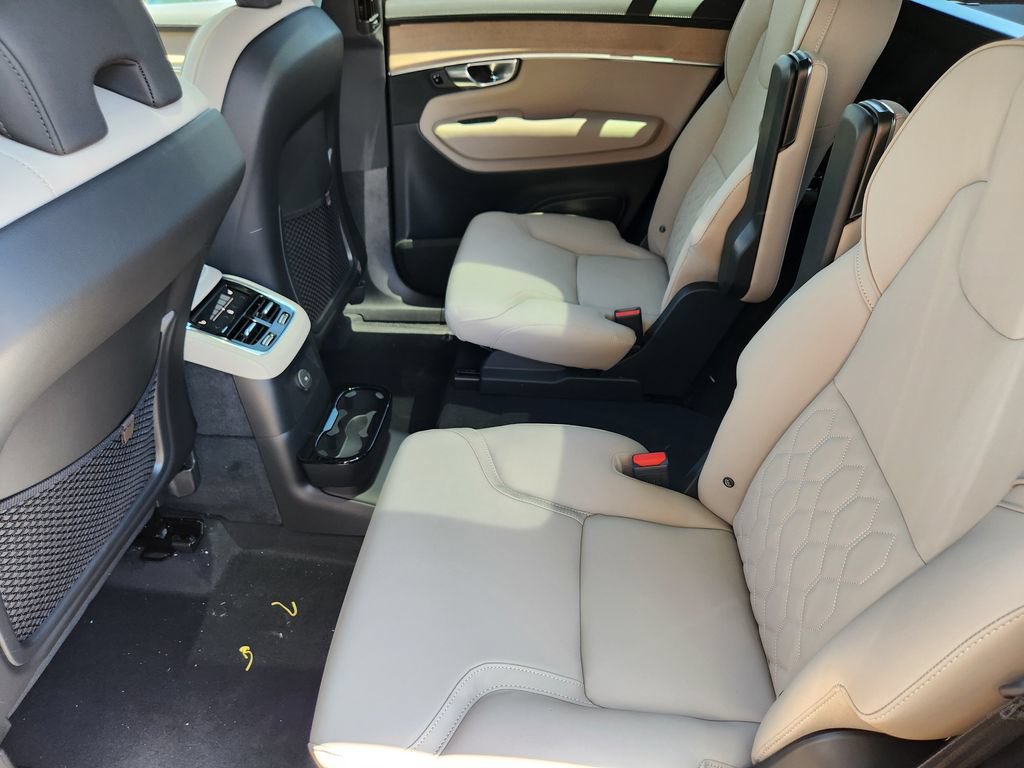 New 2026 Volvo XC90 T8 Plus w/ Protection Package AWD/4WD image 19