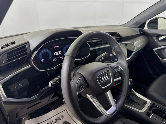Certified 2024 Audi Q3 2.0T Premium w/ Convenience Package AWD/4WD image 4