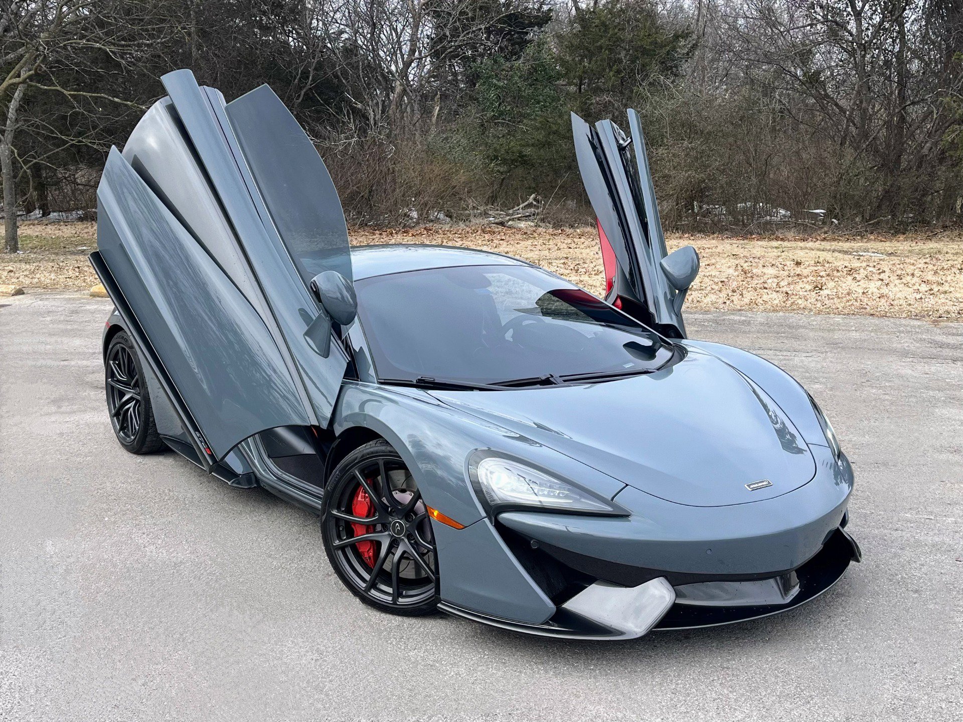 Used 2016 McLaren 570S Coupe video 1