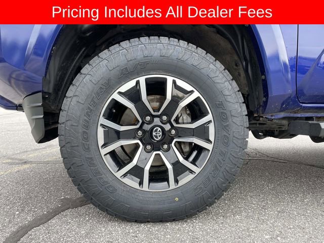 Used 2023 Toyota Tacoma TRD Sport AWD/4WD image 9