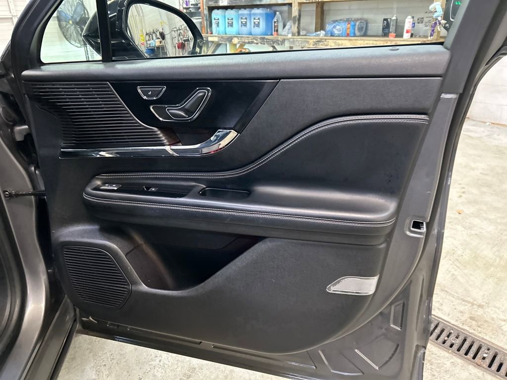 Used 2021 Lincoln Corsair FWD w/ Convenience Package image 39