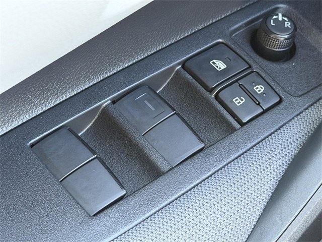Used 2025 Toyota Corolla LE image 32