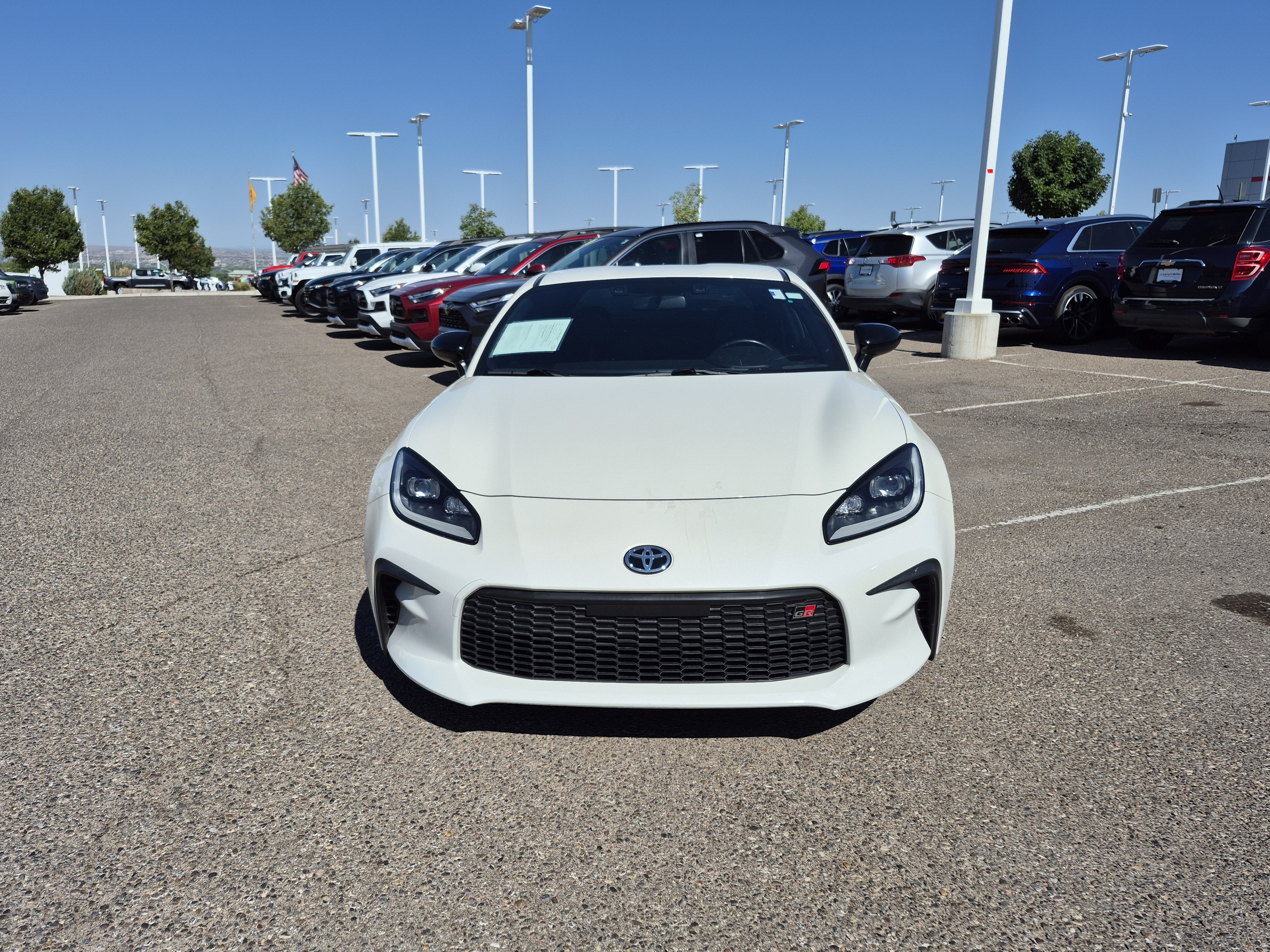 Used 2023 Toyota GR86 RWD image 8