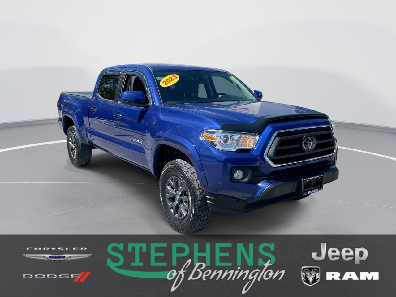 Used 2023 Toyota Tacoma SR5 AWD/4WD image 1