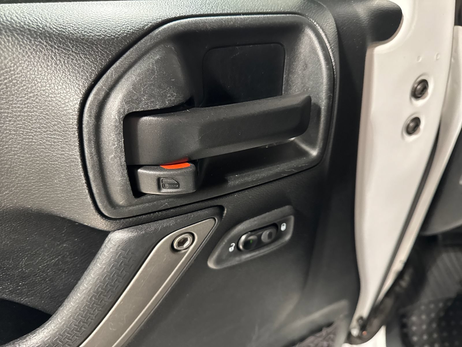 Used 2018 Jeep Wrangler Unlimited Sport S AWD/4WD image 16
