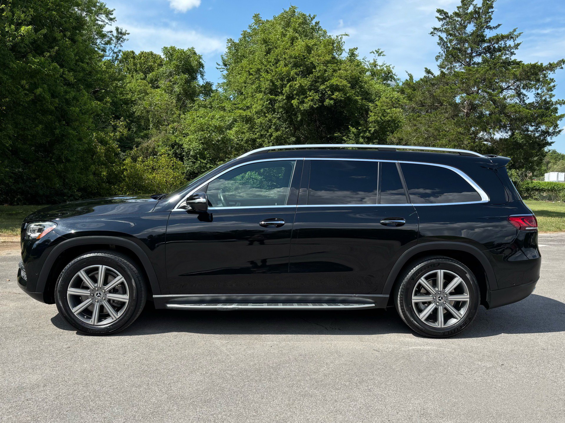 Used 2020 Mercedes-Benz GLS 450 4MATIC image 7