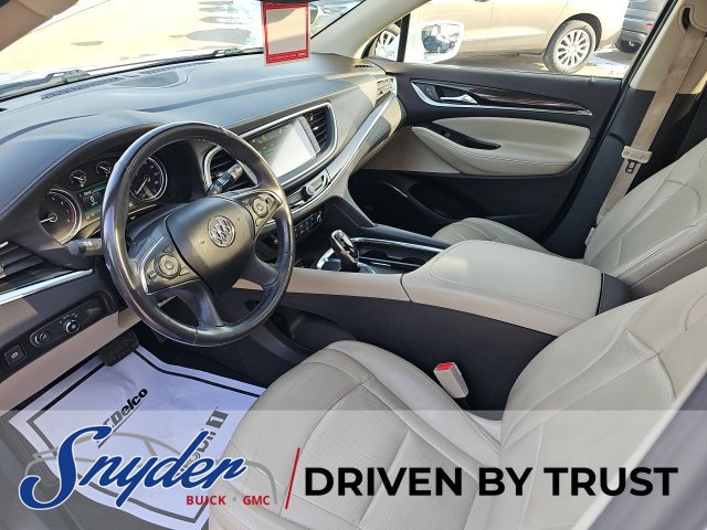 Used 2018 Buick Enclave Premium w/ Experience Buick Package FWD image 10