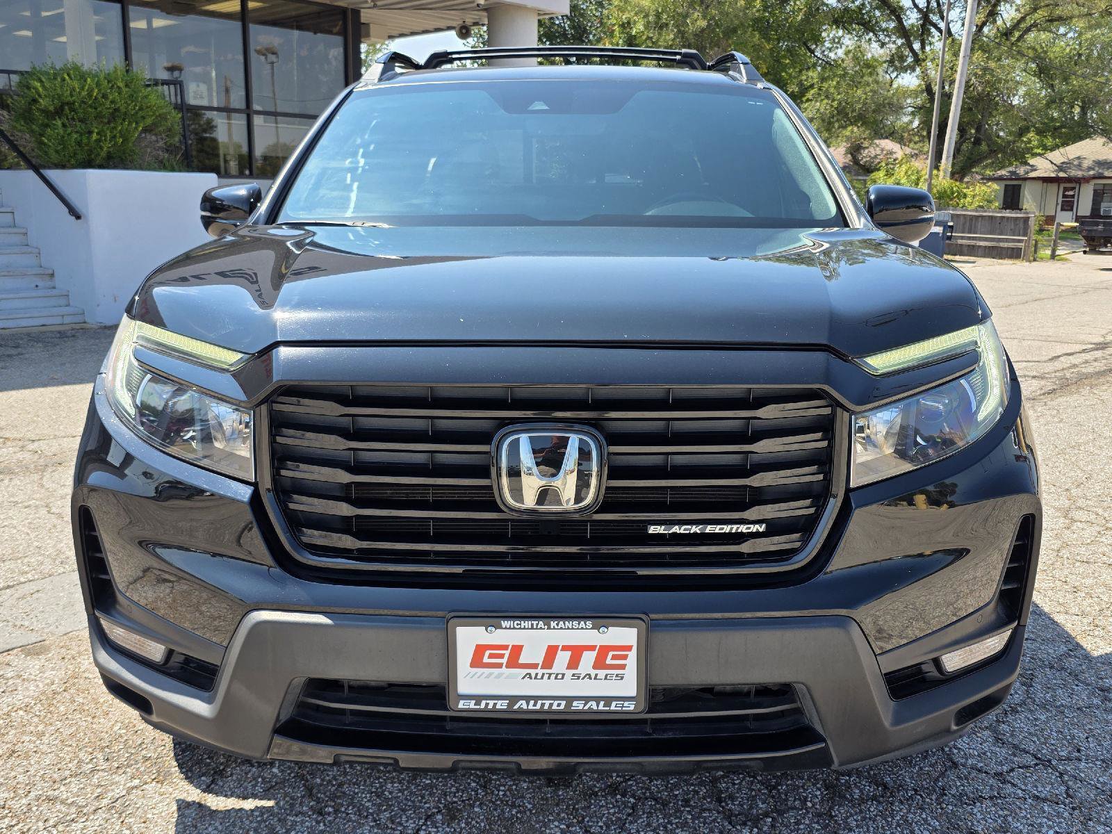 Used 2023 Honda Ridgeline Black Edition image 2