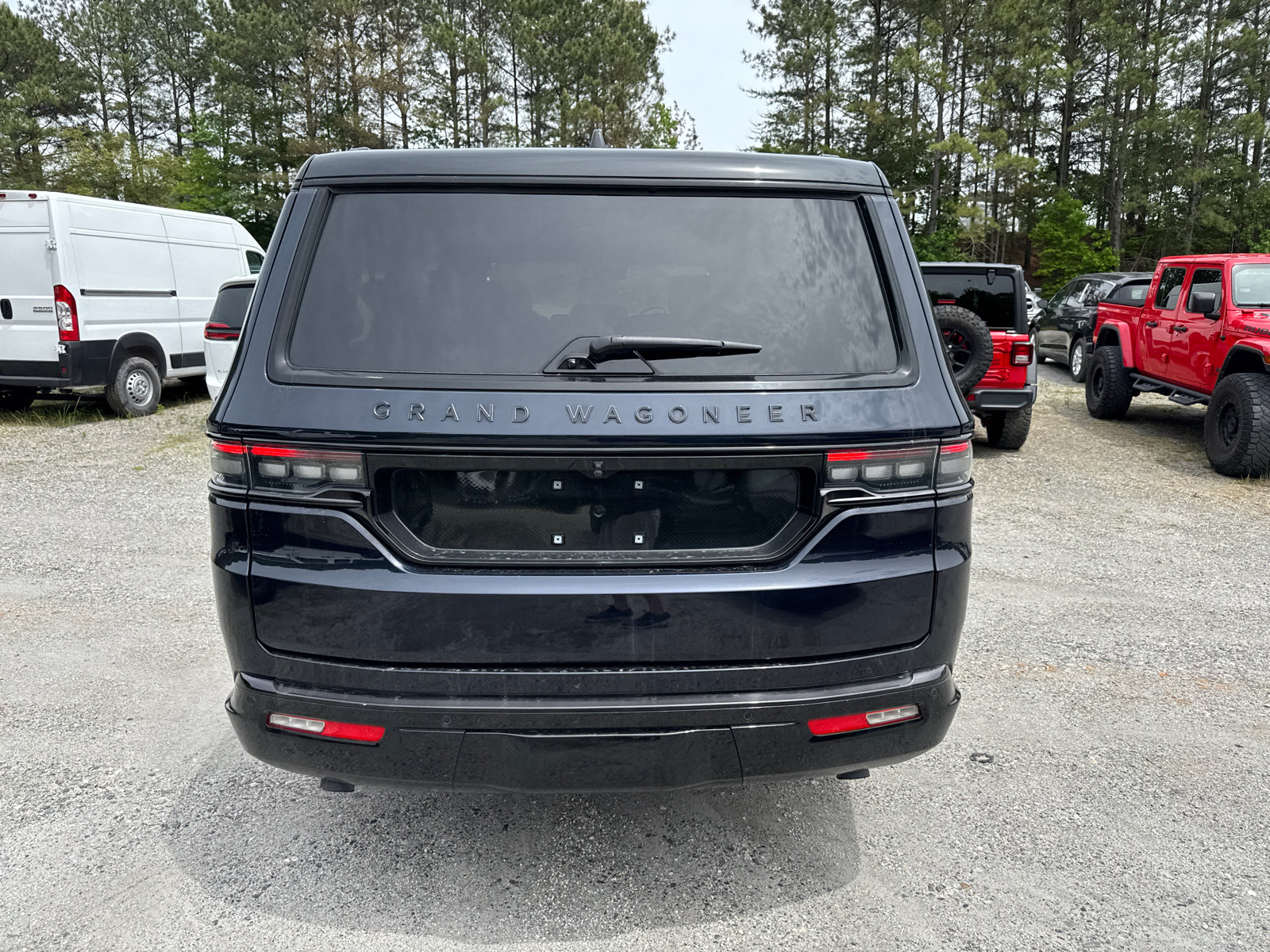 Certified 2025 Jeep Grand Wagoneer L Series III w/ Quick Order Packagew 28T AWD/4WD image 9