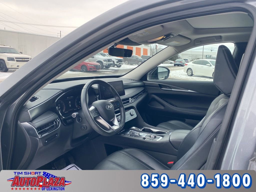 Used 2023 INFINITI QX60 Luxe image 3