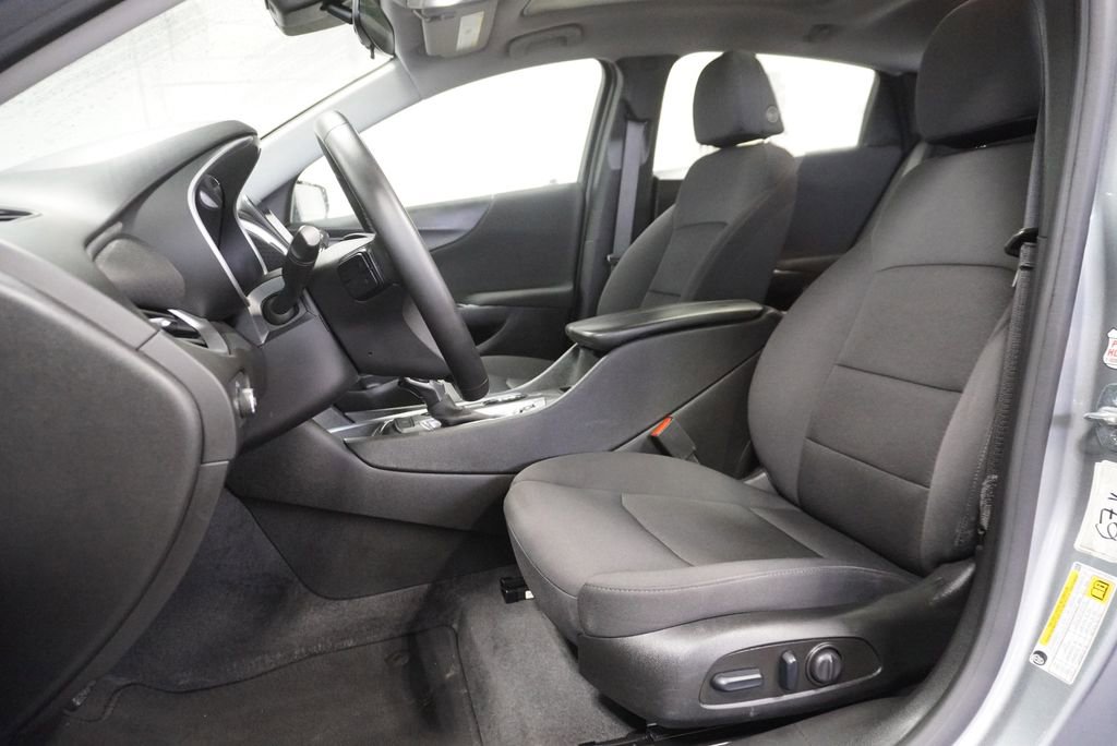 Used 2023 Chevrolet Malibu LT image 12