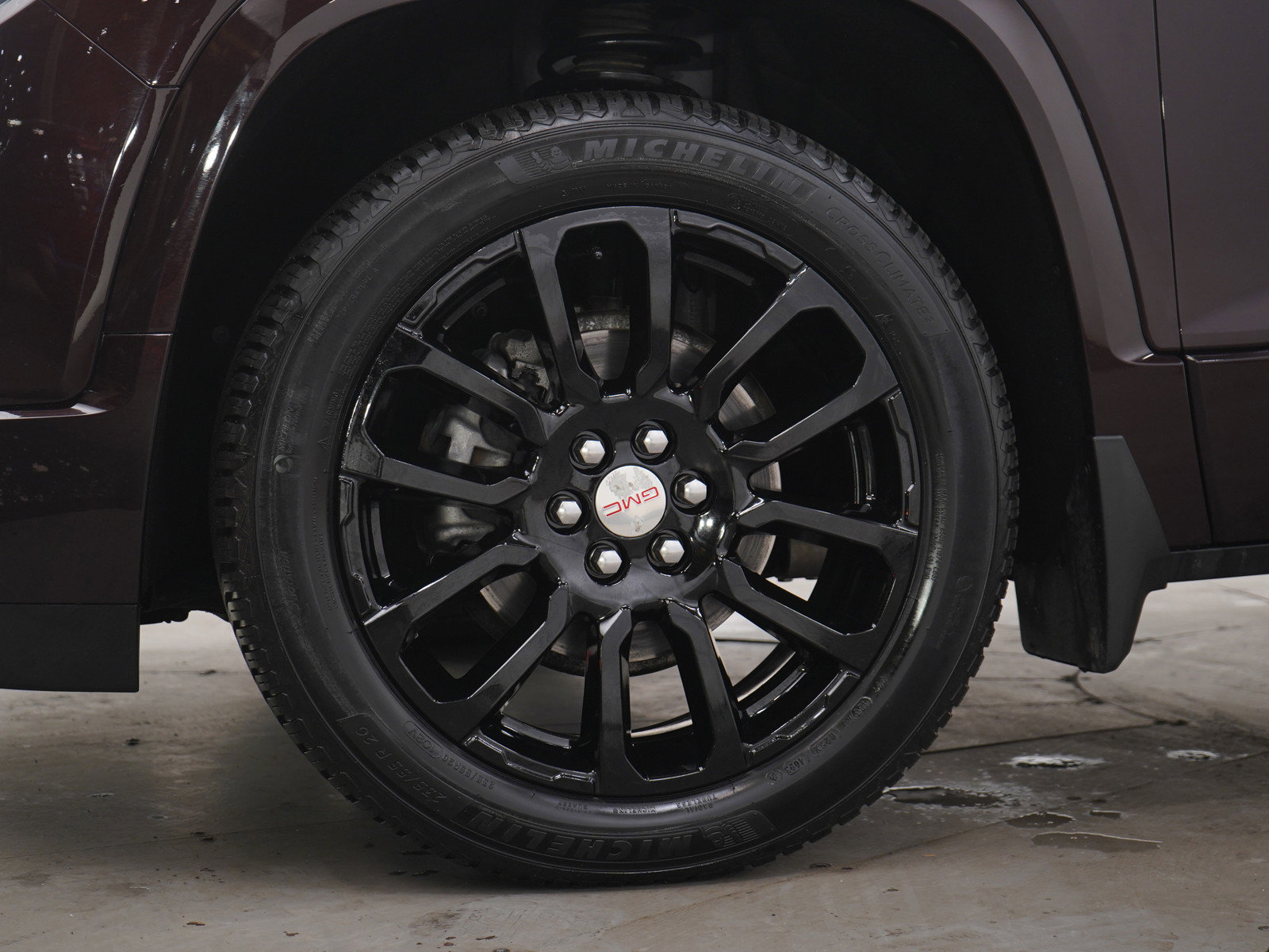 Used 2021 GMC Acadia Denali w/ GMC Pro Grade Package image 27