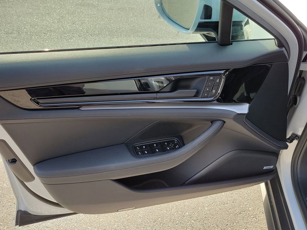 Certified 2024 Porsche Panamera Base image 24
