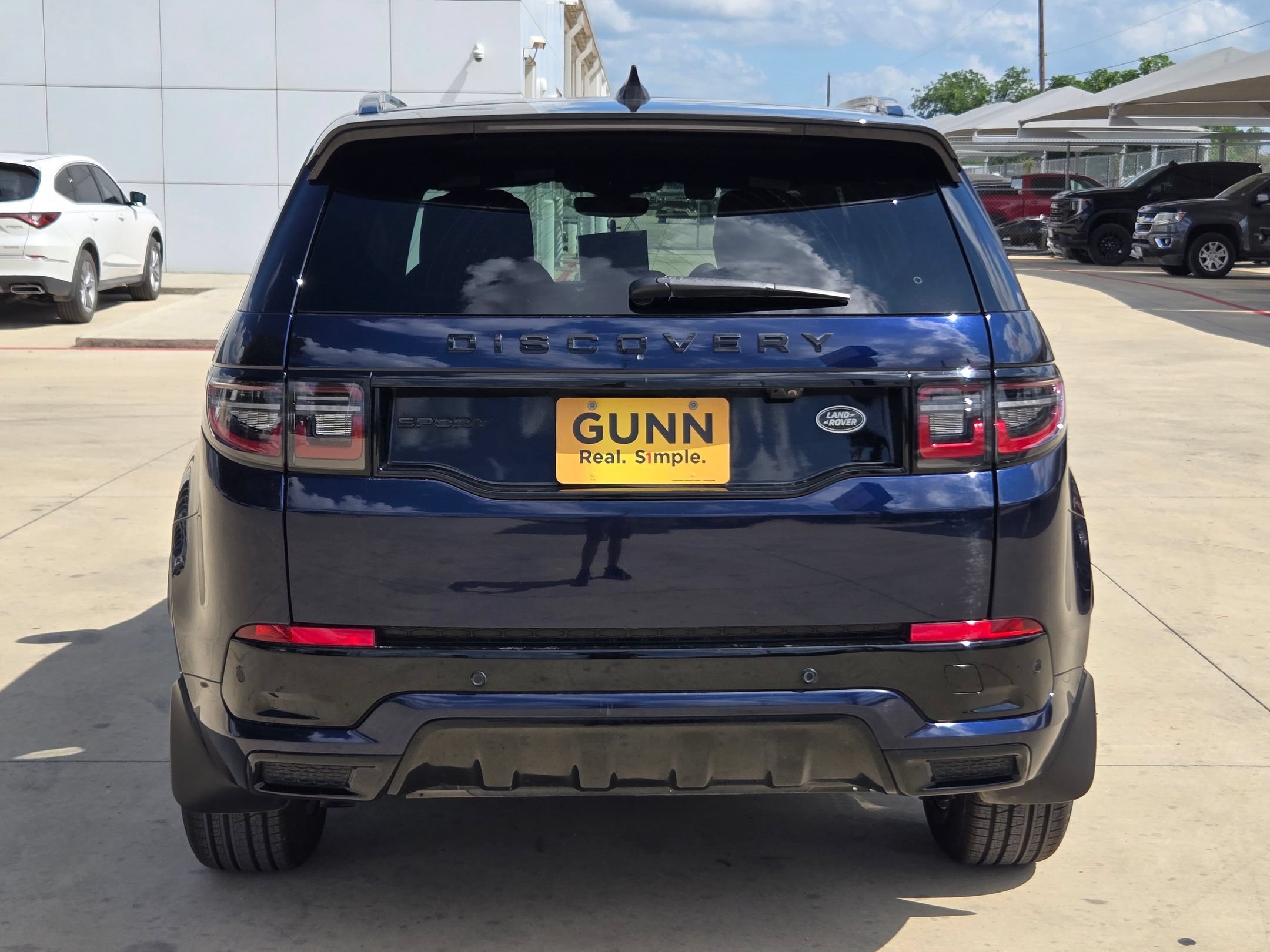 Used 2023 Land Rover Discovery Sport S R-Dynamic AWD/4WD image 6