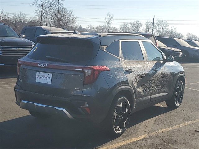 Certified 2025 Kia Seltos S image 4