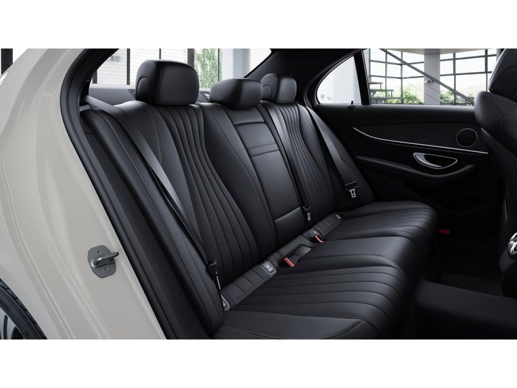 Certified 2023 Mercedes-Benz E 450 4MATIC Sedan image 5