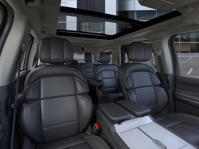 New 2026 Lincoln Navigator Reserve image 10