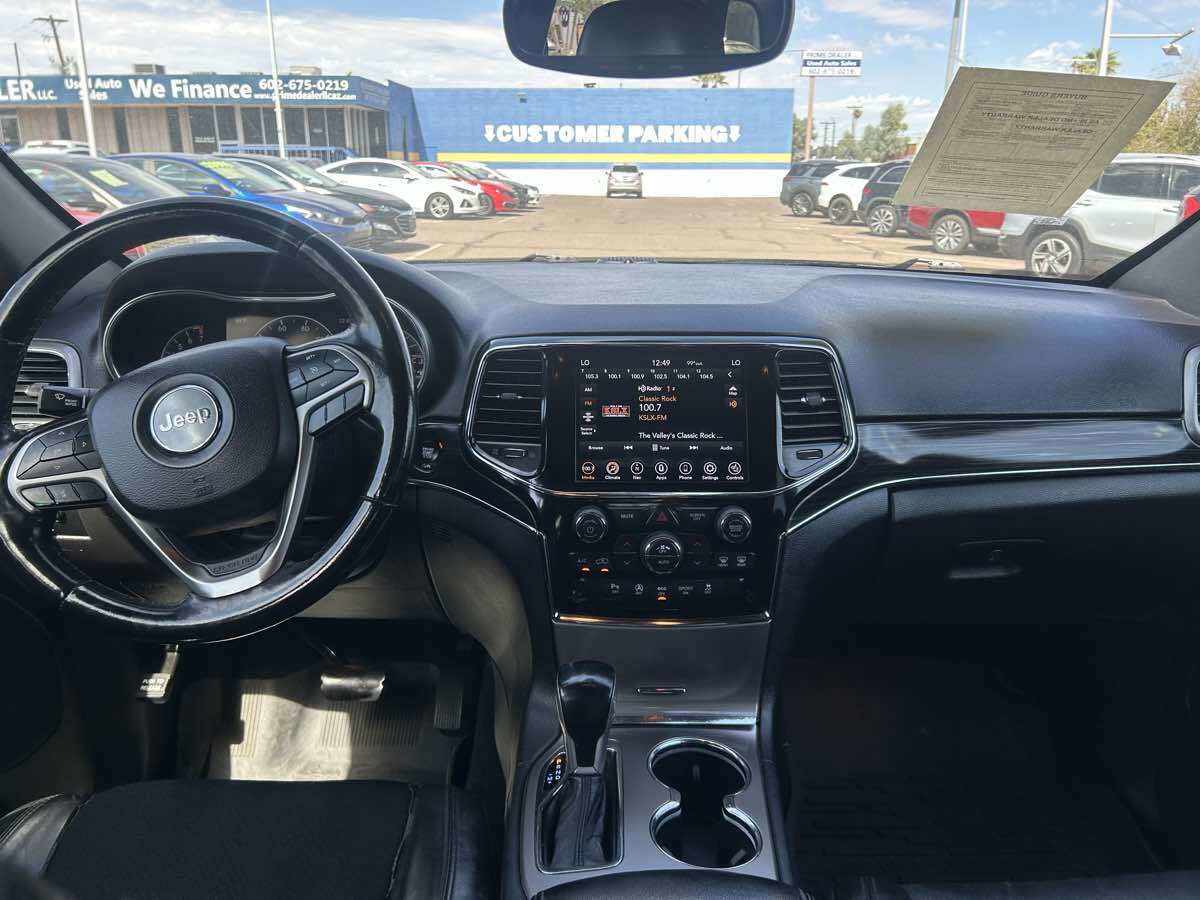 Used 2020 Jeep Grand Cherokee Limited w/ Luxury Group II image 9