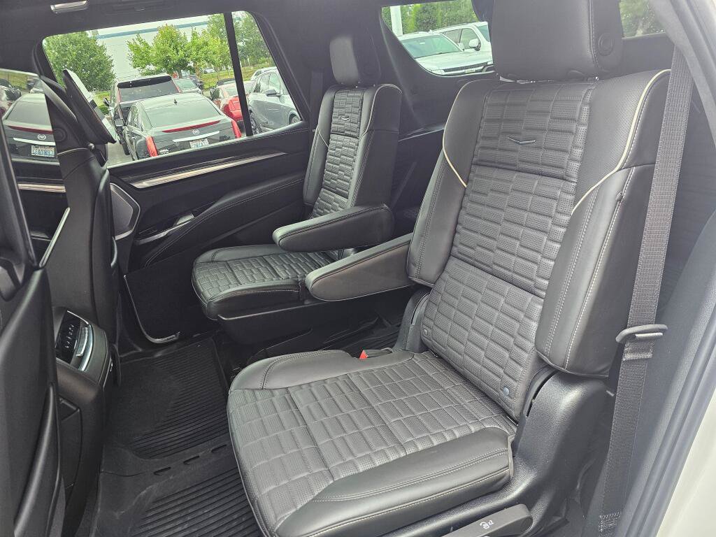Used 2025 Cadillac Escalade V AWD/4WD image 20