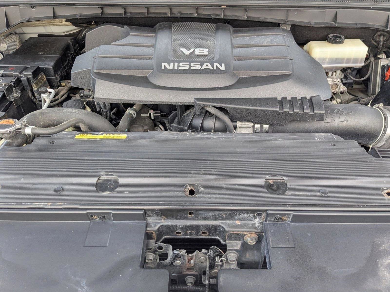 Used 2018 Nissan Titan SV w/ SV Convenience Package AWD/4WD image 21