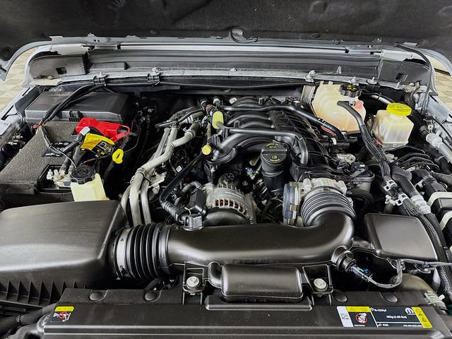 Used 2022 Jeep Gladiator Sport image 31