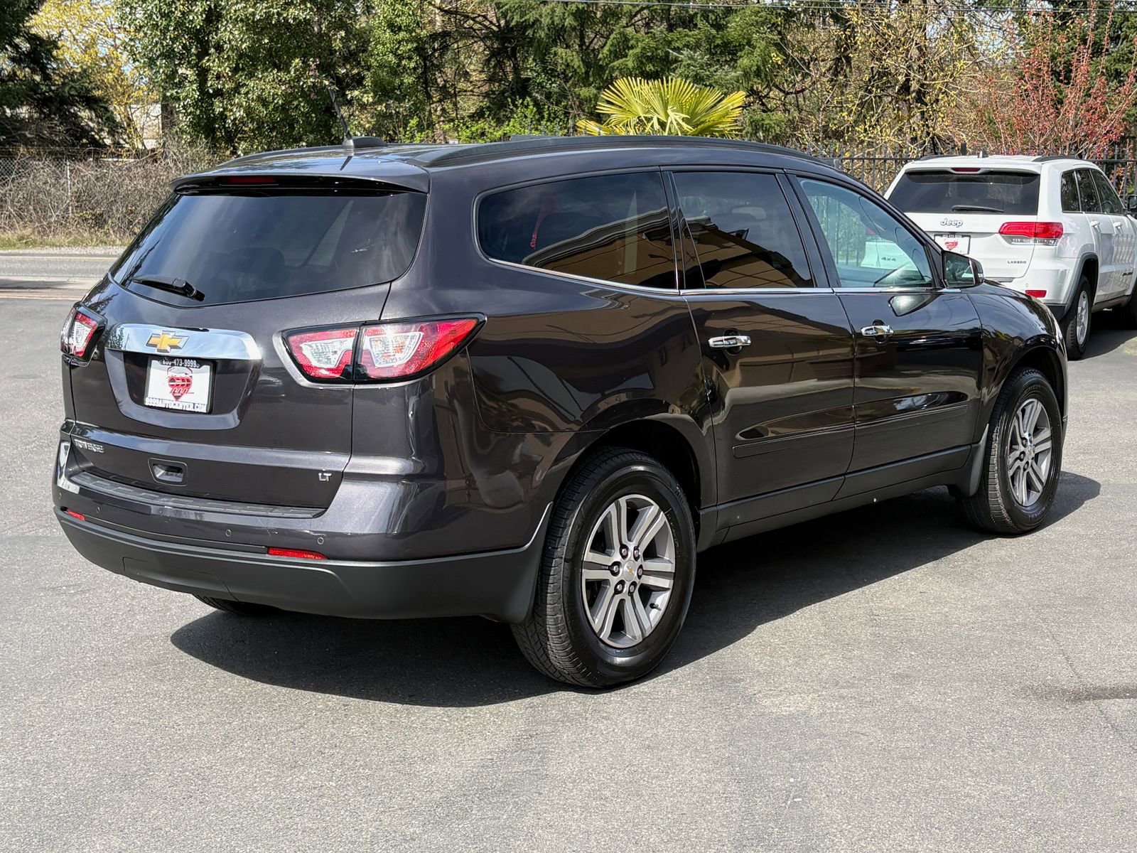 Used 2017 Chevrolet Traverse LT FWD image 8