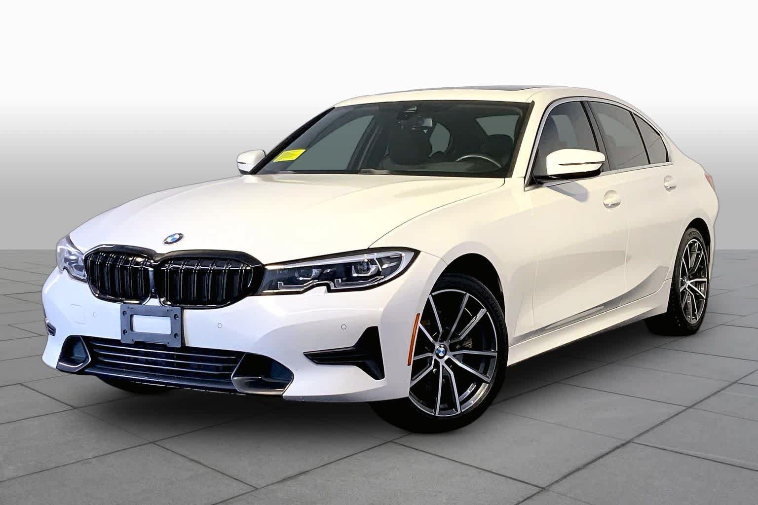 Used 2022 BMW 330i xDrive Sedan w/ Premium Package AWD/4WD video 1
