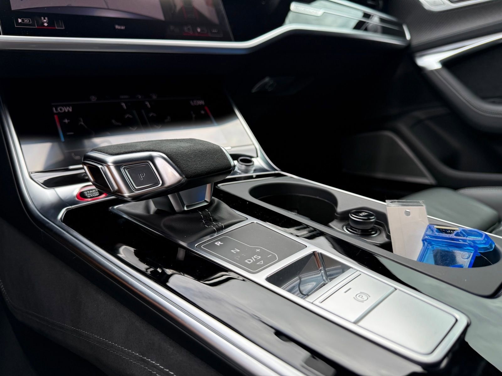 Used 2023 Audi RS 6 image 32