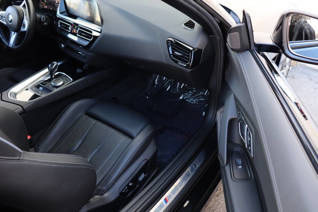 Used 2019 BMW Z4 sDrive30i w/ M Sport Package RWD image 25