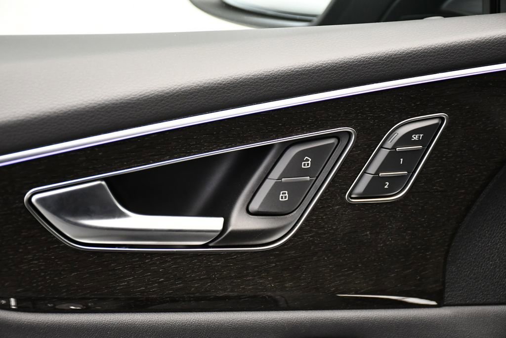 New 2026 Audi Q8 Premium Plus image 33