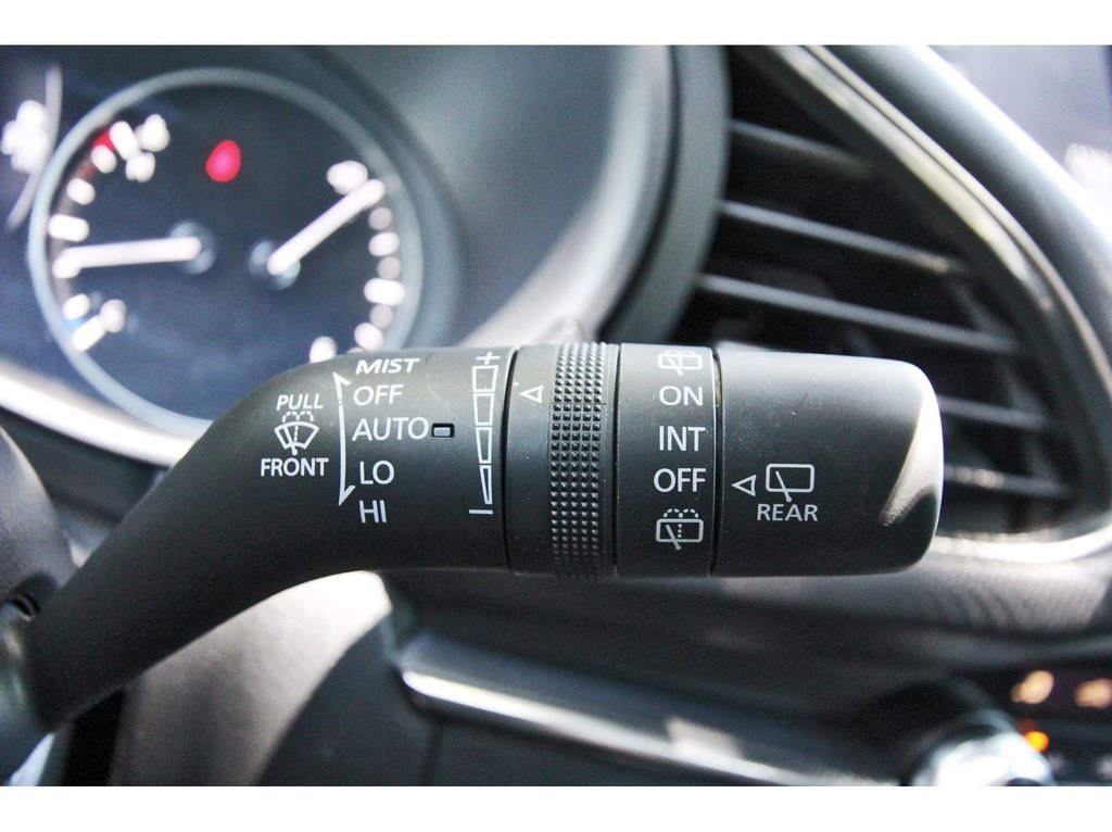 Used 2024 MAZDA MAZDA3 s FWD image 19