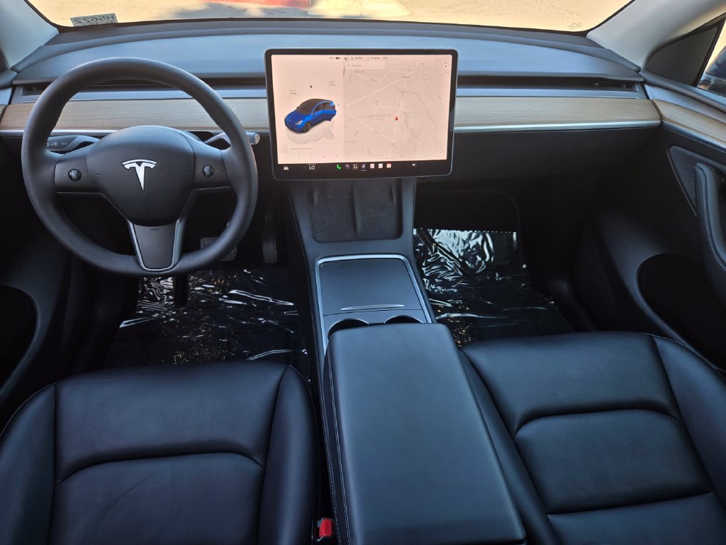 Used 2023 Tesla Model Y 2WD image 15