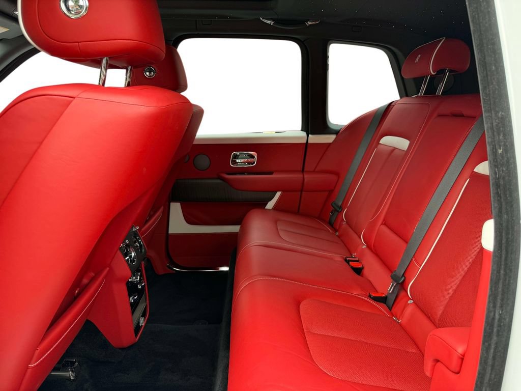 Used 2021 Rolls-Royce Cullinan AWD/4WD image 24