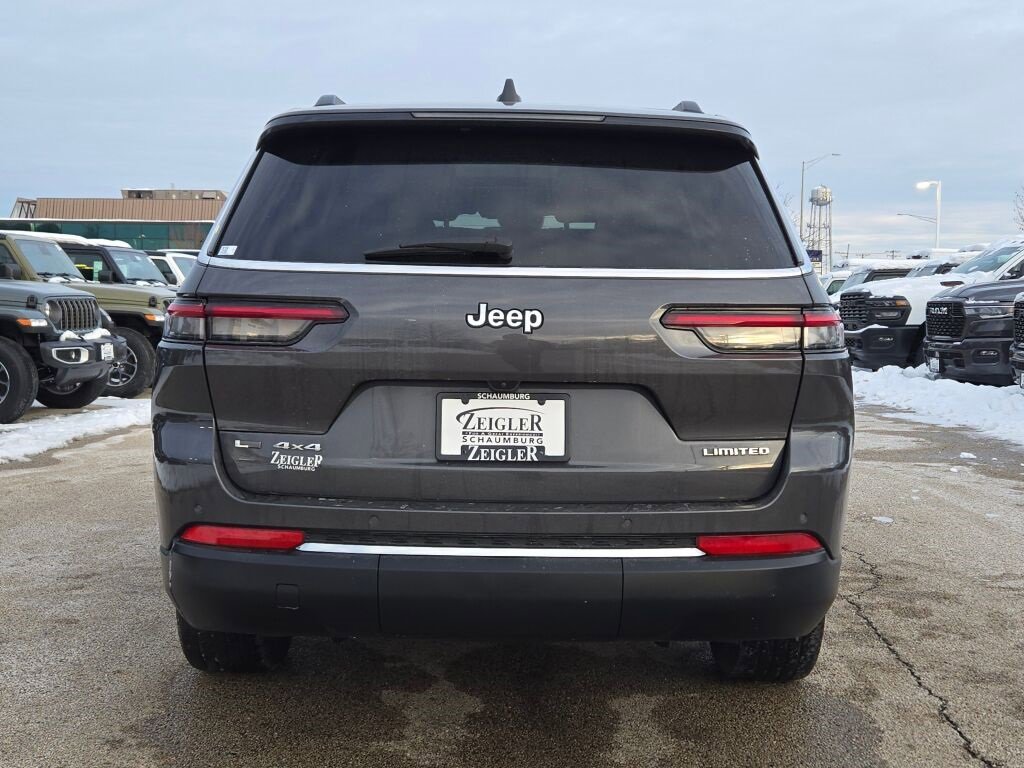 Used 2022 Jeep Grand Cherokee L Limited w/ Trailer Tow Group (B) image 13