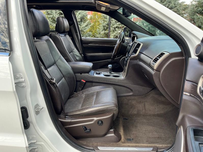 Used 2014 Jeep Grand Cherokee Summit AWD/4WD image 37