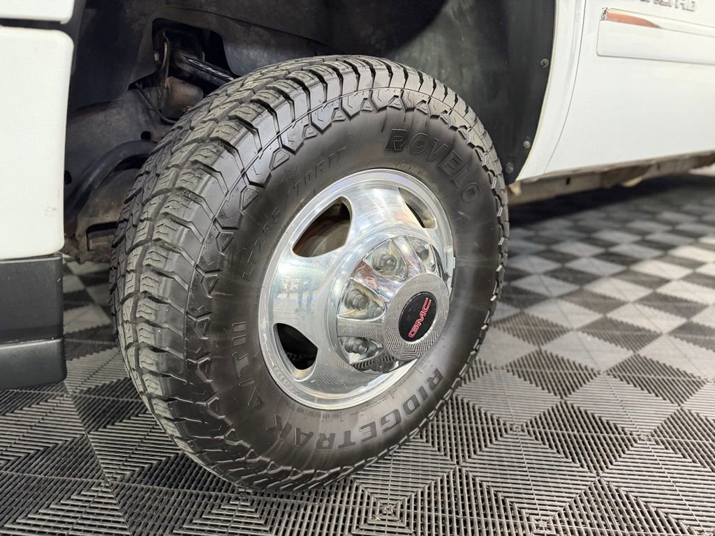 Used 2013 GMC Sierra 3500 Denali image 8