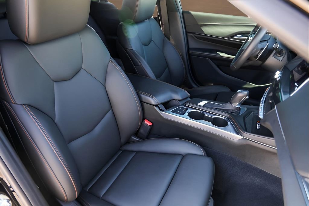 Certified 2025 Cadillac CT4 Sport RWD image 30