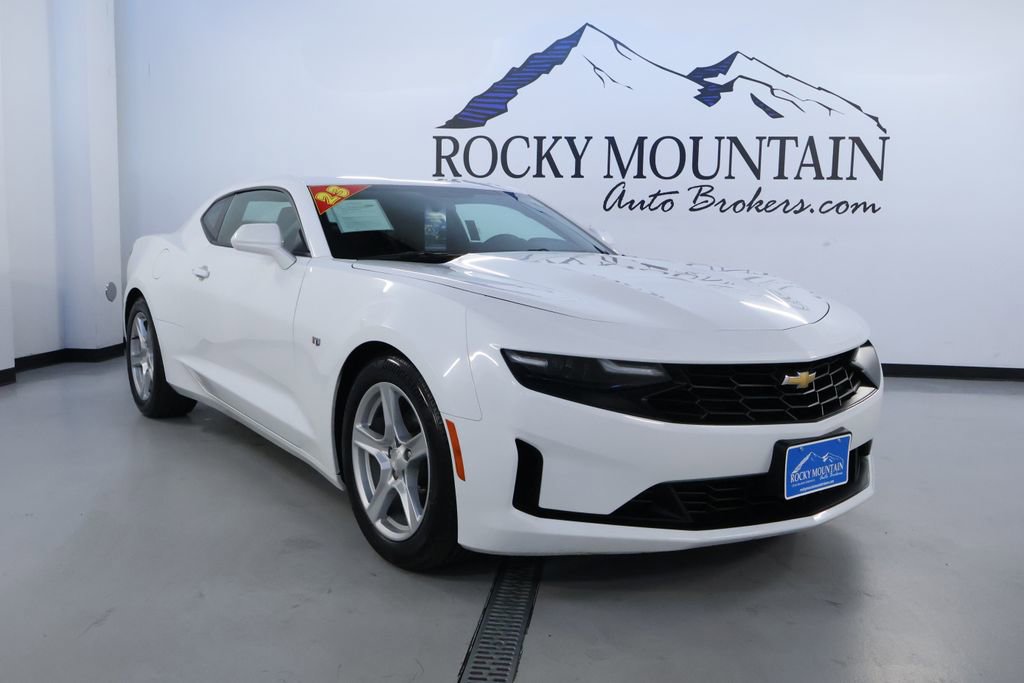 Used 2023 Chevrolet Camaro LT image 1