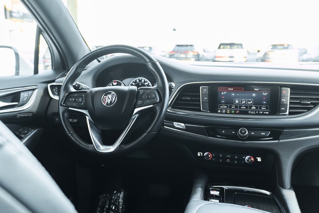 Used 2024 Buick Enclave Premium image 32