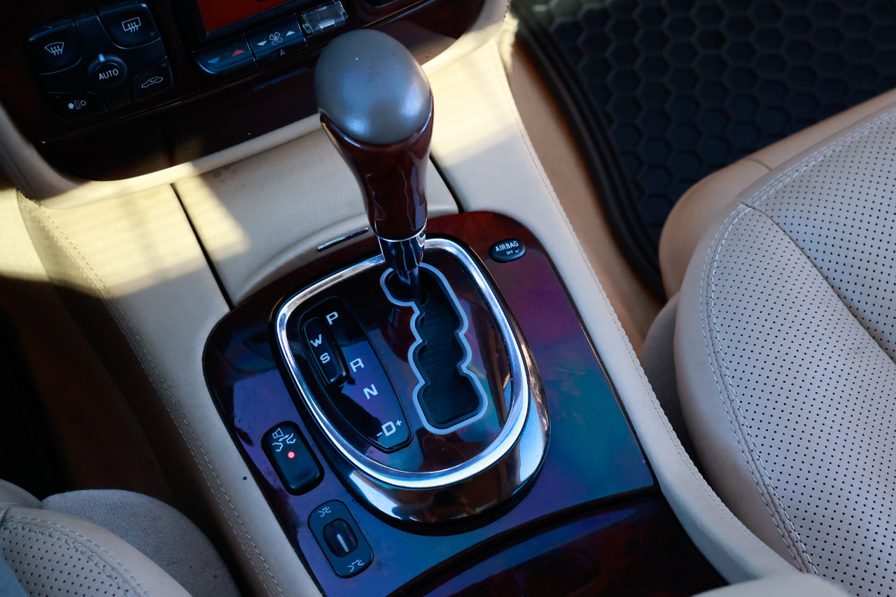 Used 2001 Mercedes-Benz S 600 image 32