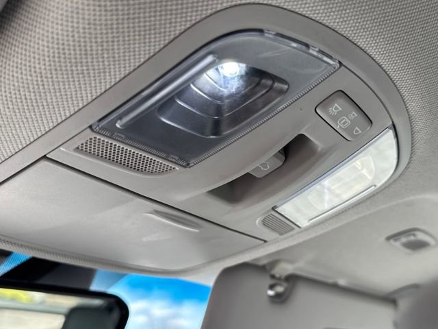 Used 2020 Hyundai Ioniq SEL image 28