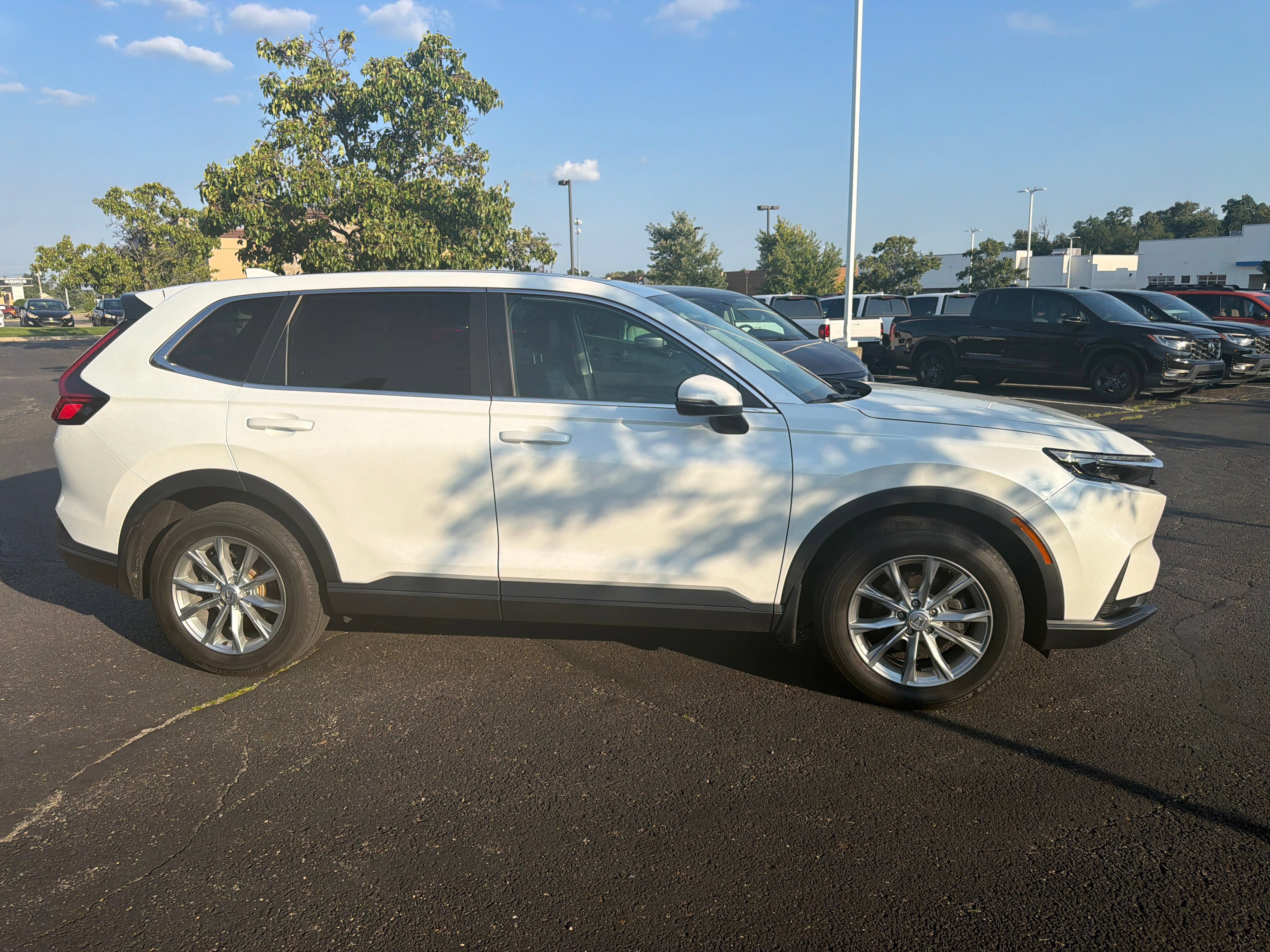 Used 2024 Honda CR-V EX-L image 18