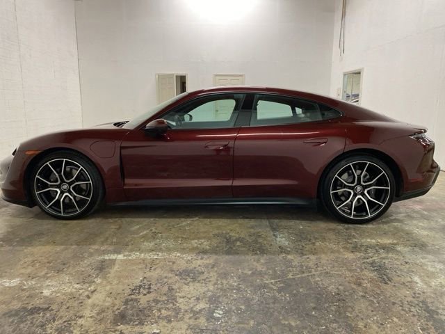 Used 2023 Porsche Taycan w/ Premium Package RWD image 2