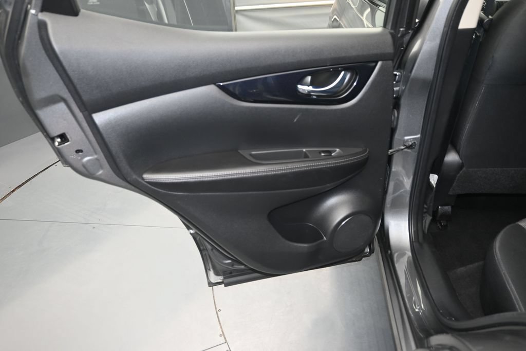 Used 2019 Nissan Rogue Sport SV AWD/4WD image 20
